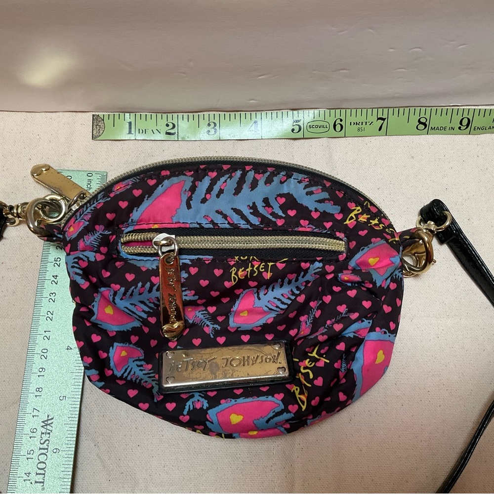 Betsey Johnson Graffiti Black, Pink, & Blue Heart Crossbody fish bone Small bag